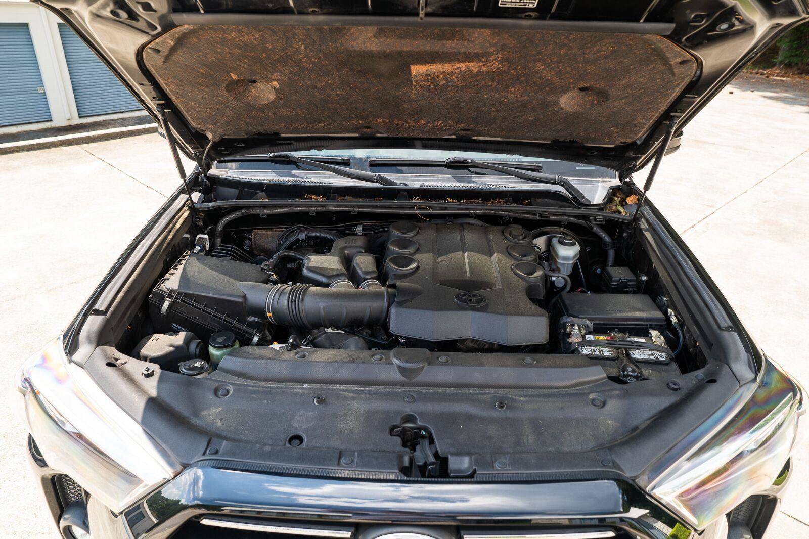 Used 2021 Toyota 4Runner SR5 RWD image 17