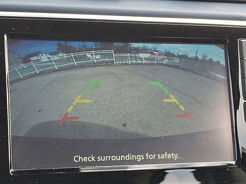 Used 2025 Nissan Versa SV image 17