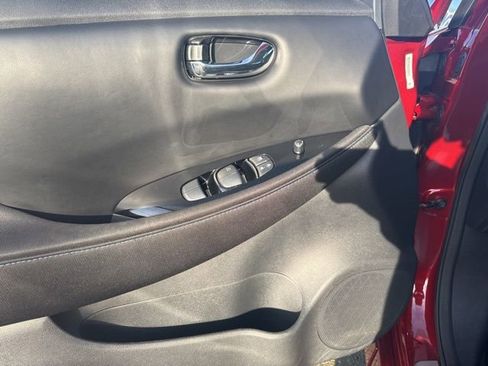 Used 2024 Nissan Leaf SV Plus image 17
