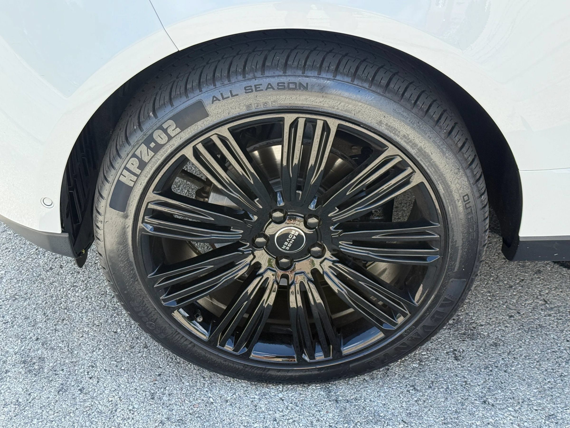 Used 2018 Land Rover Range Rover HSE AWD/4WD image 39