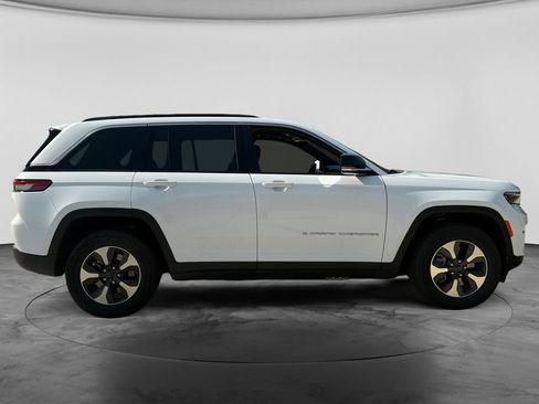 Used 2024 Jeep Grand Cherokee Limited 4xe AWD/4WD image 10