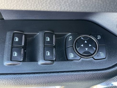 Used 2021 Ford Expedition XLT AWD/4WD image 25