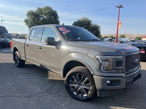 Used 2018 Ford F150 Lariat w/ Equipment Group 502A Luxury AWD/4WD image 4