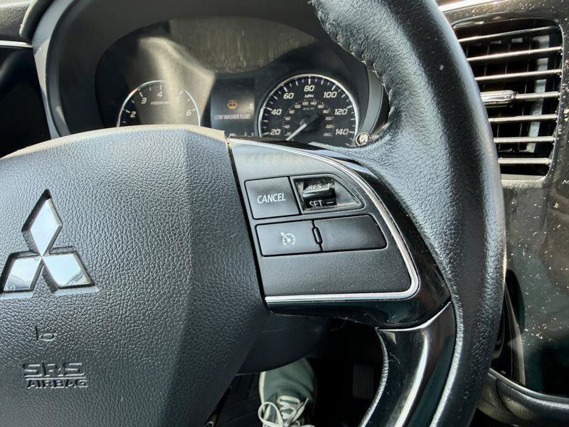 Used 2020 Mitsubishi Outlander SEL FWD image 22