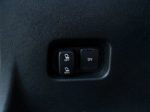 Used 2023 Ford Edge ST image 21