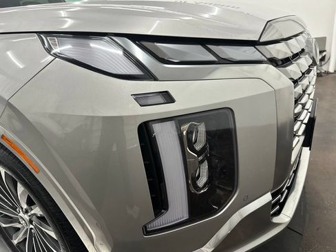 Used 2025 Hyundai Palisade Calligraphy FWD image 10