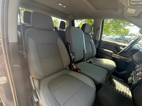 Used 2022 Chevrolet Silverado 1500 LT AWD/4WD image 27