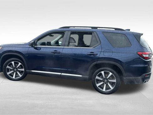 Used 2023 Honda Pilot Elite image 4
