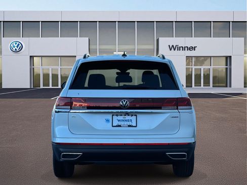 New 2026 Volkswagen Atlas SE image 4