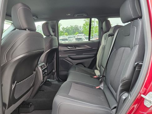 New 2026 Jeep Grand Cherokee Laredo AWD/4WD image 23