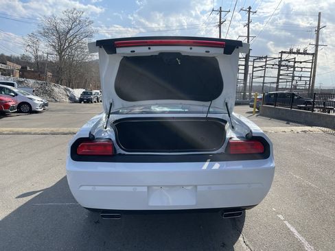 Used 2013 Dodge Challenger R/T image 13