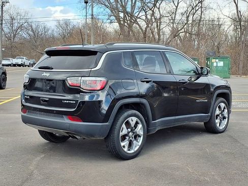 Used 2018 Jeep Compass Limited AWD/4WD image 2
