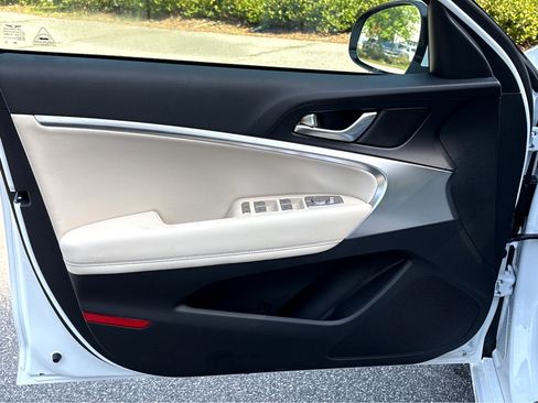 New 2026 Genesis G70 2.5T Prestige image 23