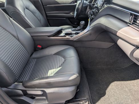 Used 2024 Toyota Camry SE image 24