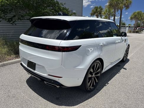 Certified 2024 Land Rover Range Rover Sport Dynamic SE AWD/4WD image 6