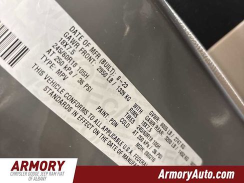 Used 2023 Chrysler Pacifica Limited image 43