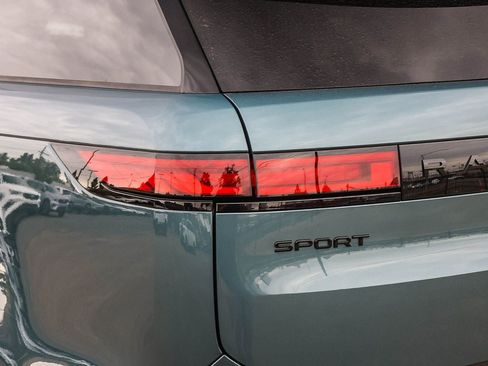 New 2026 Land Rover Range Rover Sport SE AWD/4WD image 11