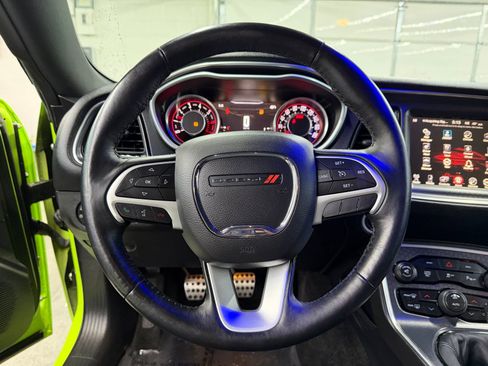 Used 2015 Dodge Challenger R/T Scat Pack w/ Leather Interior Group image 13