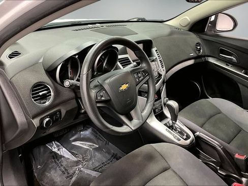 Used 2015 Chevrolet Cruze LT w/ Sun And Sound Package FWD image 15