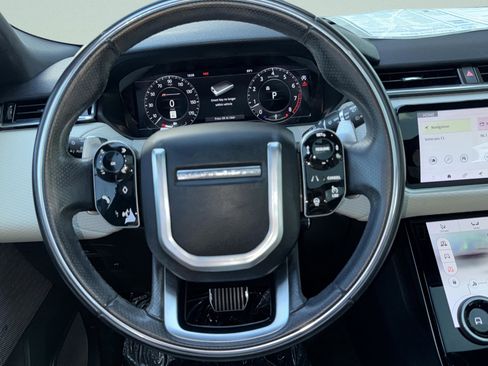 Used 2019 Land Rover Range Rover Velar R-Dynamic SE AWD/4WD image 28