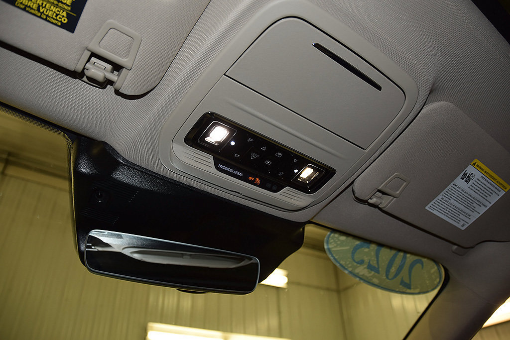 Used 2025 Lincoln Corsair Grand Touring w/ Equipment Group 301A AWD/4WD image 27