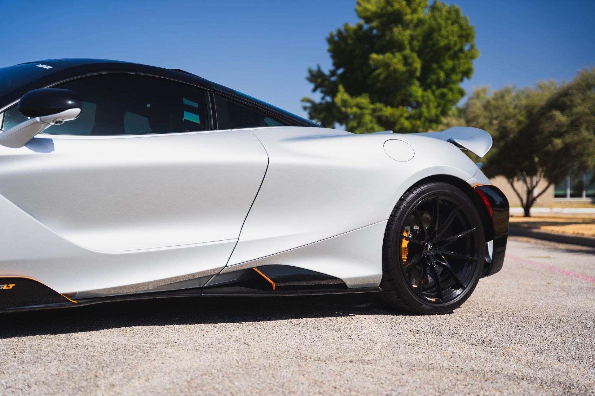 Used 2021 McLaren 765LT RWD image 14