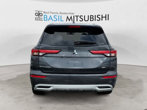 Used 2024 Mitsubishi Outlander SEL image 4