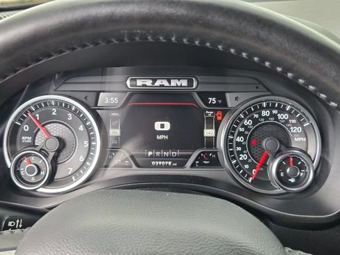 Used 2022 RAM 1500 Big Horn AWD/4WD image 19
