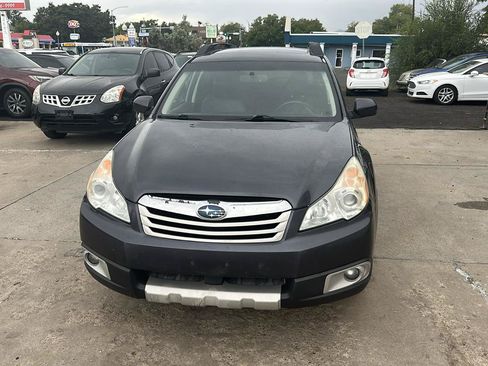 Used 2011 Subaru Outback 3.6R Limited AWD/4WD image 2
