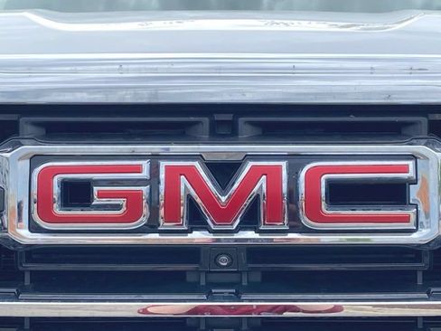Used 2026 GMC Acadia Elevation w/ Elevation Premium Package FWD image 31