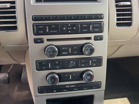Used 2010 Ford Flex SEL FWD image 10
