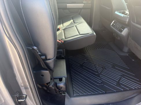 Used 2021 Ford F150 Lariat w/ Trailer Tow Package image 20