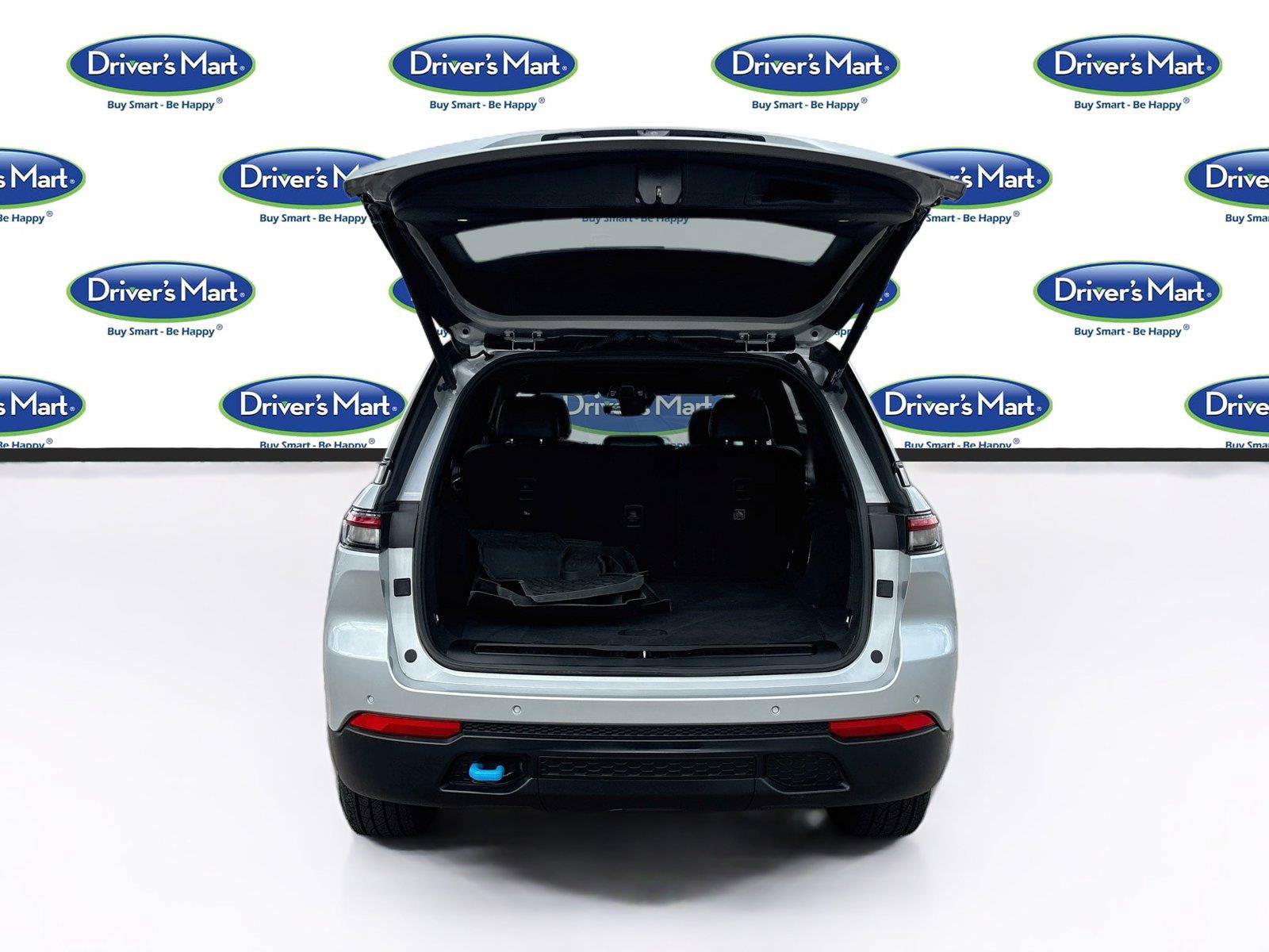 Used 2023 Jeep Grand Cherokee Trailhawk AWD/4WD image 28