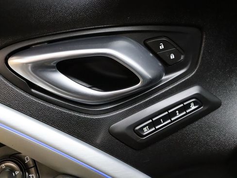 Used 2021 Chevrolet Camaro SS image 34