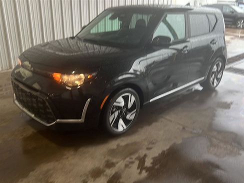 Used 2023 Kia Soul GT-Line FWD image 2