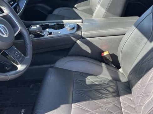 Used 2021 Nissan Rogue Platinum image 12