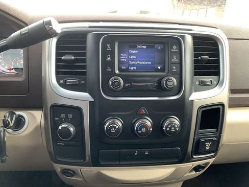 Used 2013 RAM 1500 Classic SLT w/ Premium Display Pkg image 22