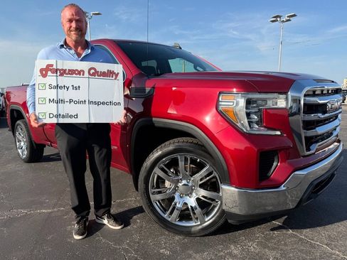 Used 2019 GMC Sierra 1500 SLE w/ SLE Value Package RWD image 1