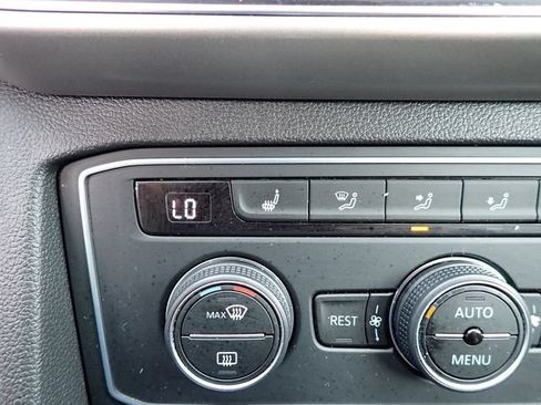 Used 2019 Volkswagen Atlas SE AWD/4WD image 23