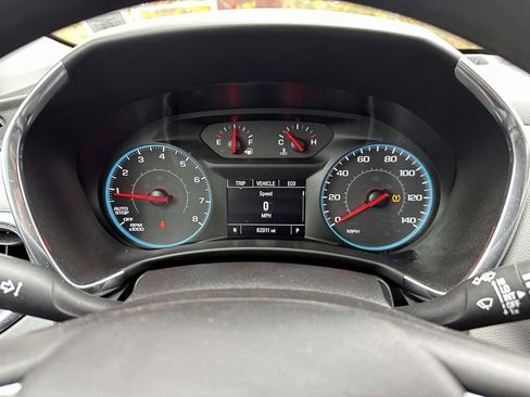 Used 2018 Chevrolet Equinox LS image 23