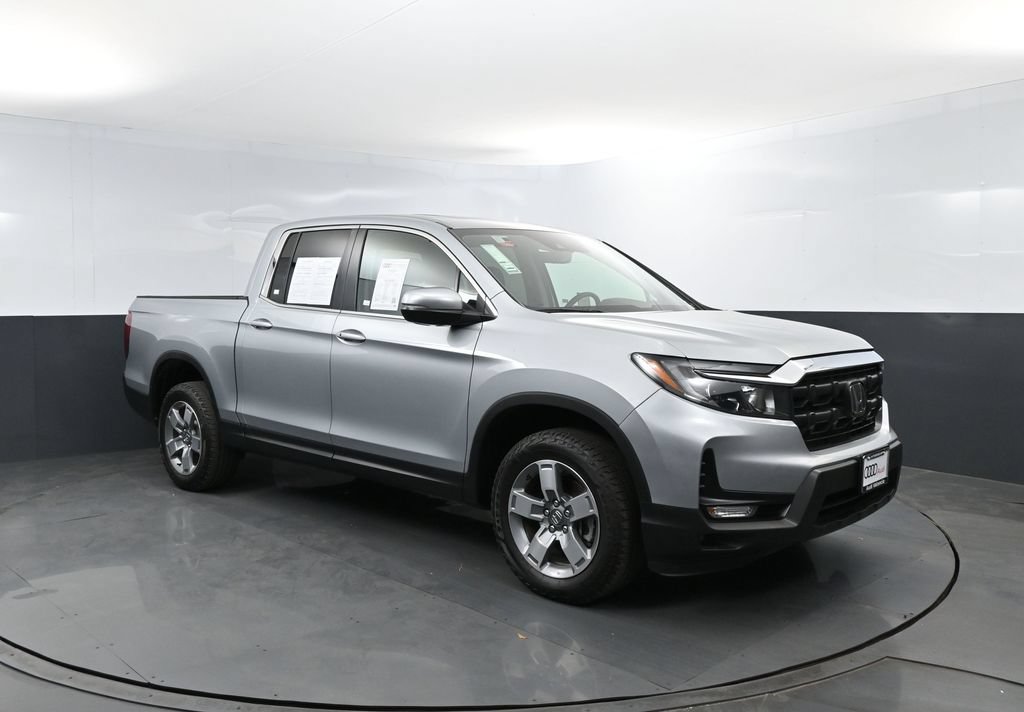 Used 2025 Honda Ridgeline RTL image 3