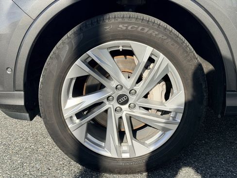 Used 2023 Audi Q7 2.0T Premium Plus w/ Premium Plus Package image 28