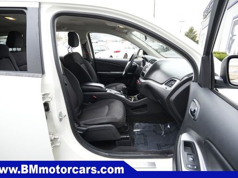 Used 2018 Dodge Journey SE w/ Mopar All Weather Group FWD image 31