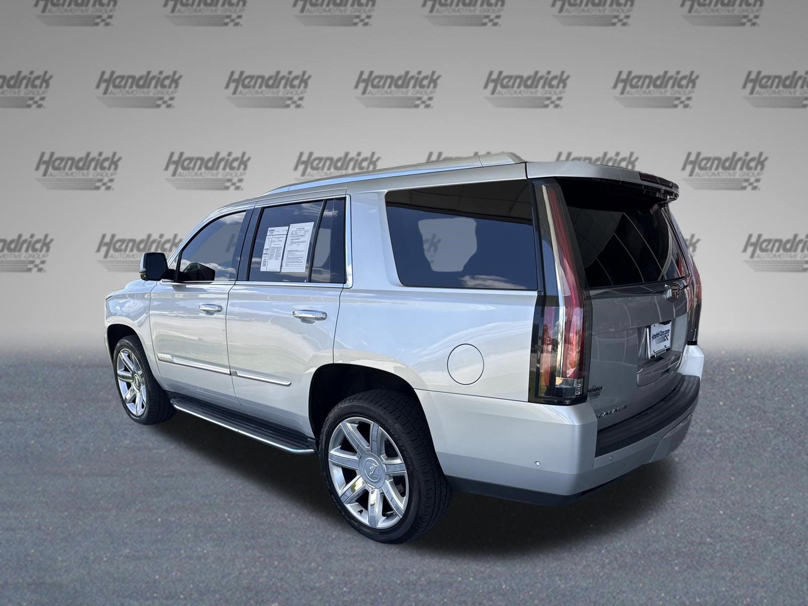 Used 2020 Cadillac Escalade Luxury AWD/4WD image 9