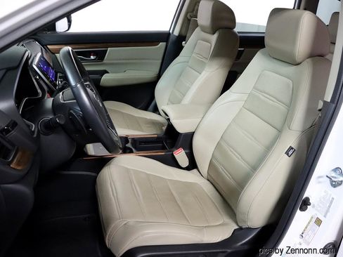 Used 2022 Honda CR-V Touring image 11