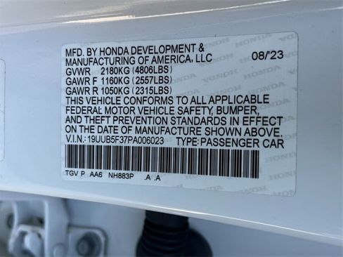 Used 2023 Acura TLX image 33