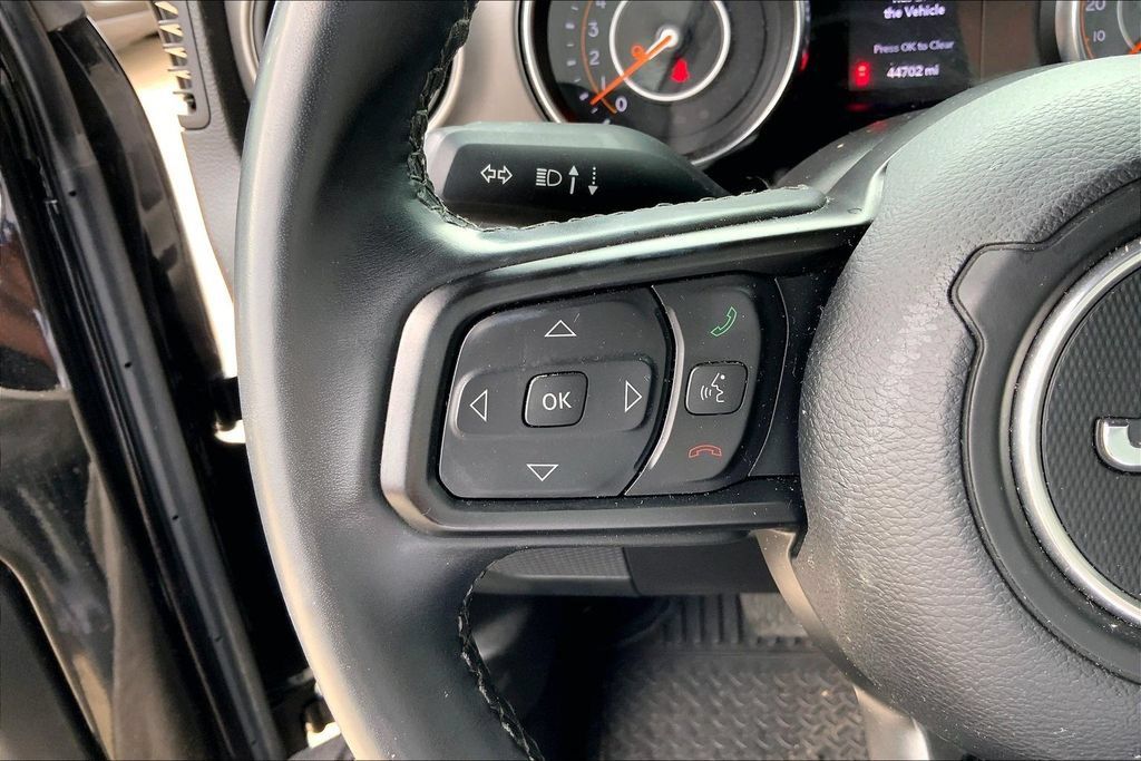Used 2022 Jeep Gladiator Sport AWD/4WD image 18