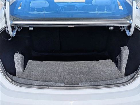 Used 2024 Chevrolet Malibu LT image 6