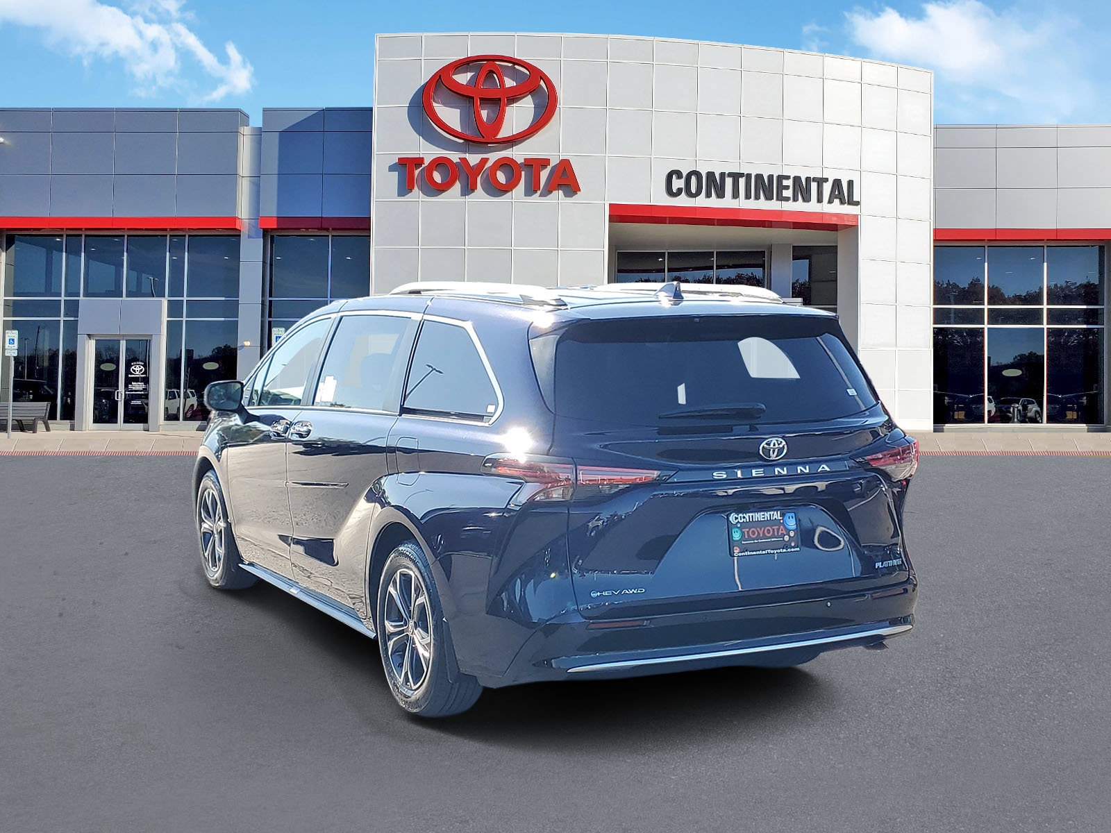 New 2026 Toyota Sienna Platinum AWD/4WD image 4