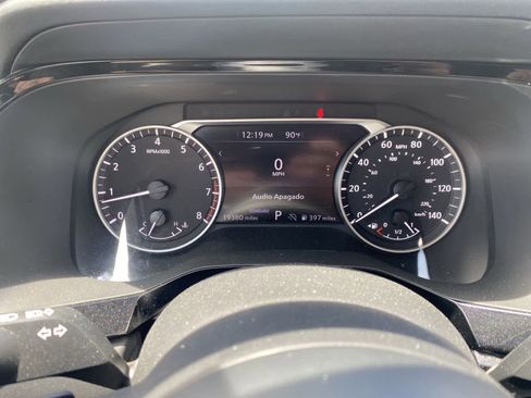 Used 2025 Nissan Pathfinder SV FWD image 15